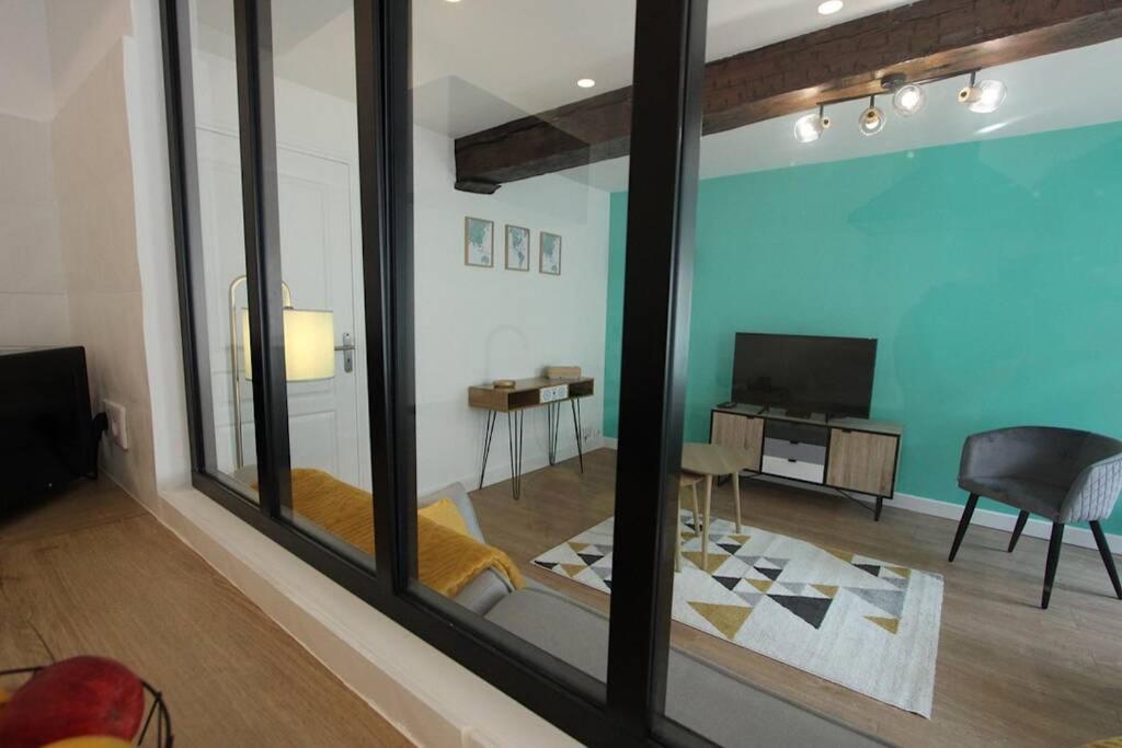 Appartement Centre De Valenciennes Entierement Equipe 64M2 Luaran gambar