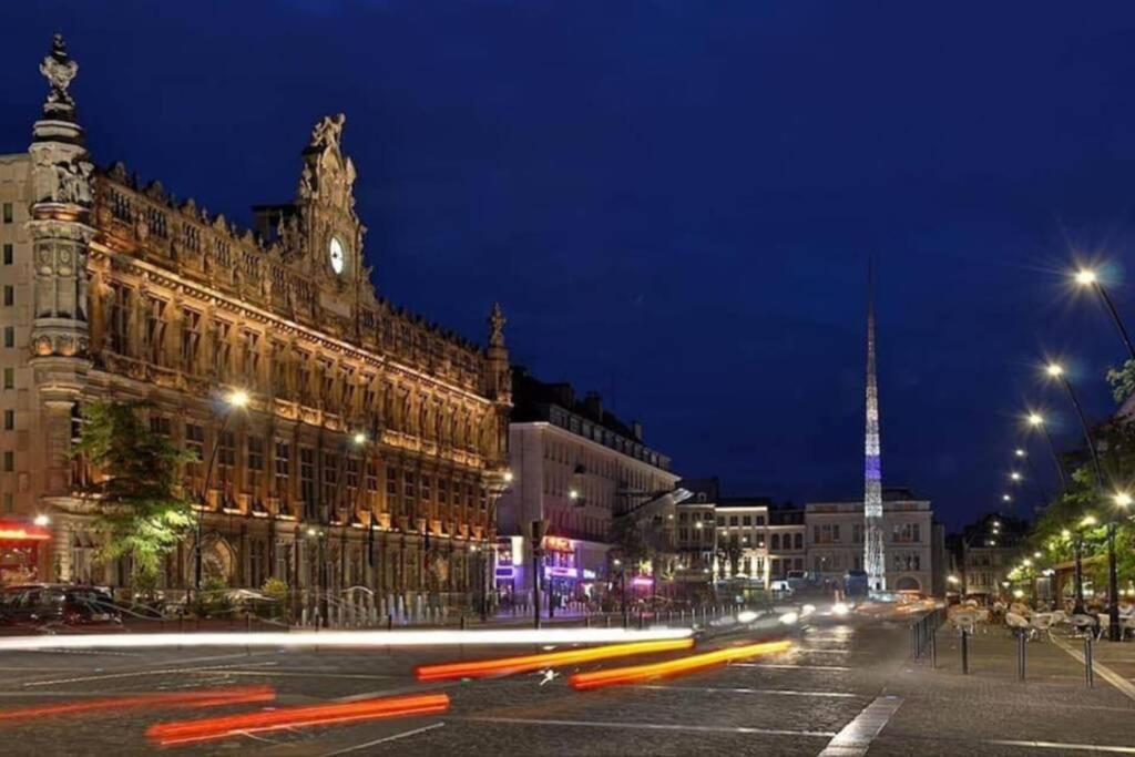 Appartement Centre De Valenciennes Entierement Equipe 64M2 Luaran gambar